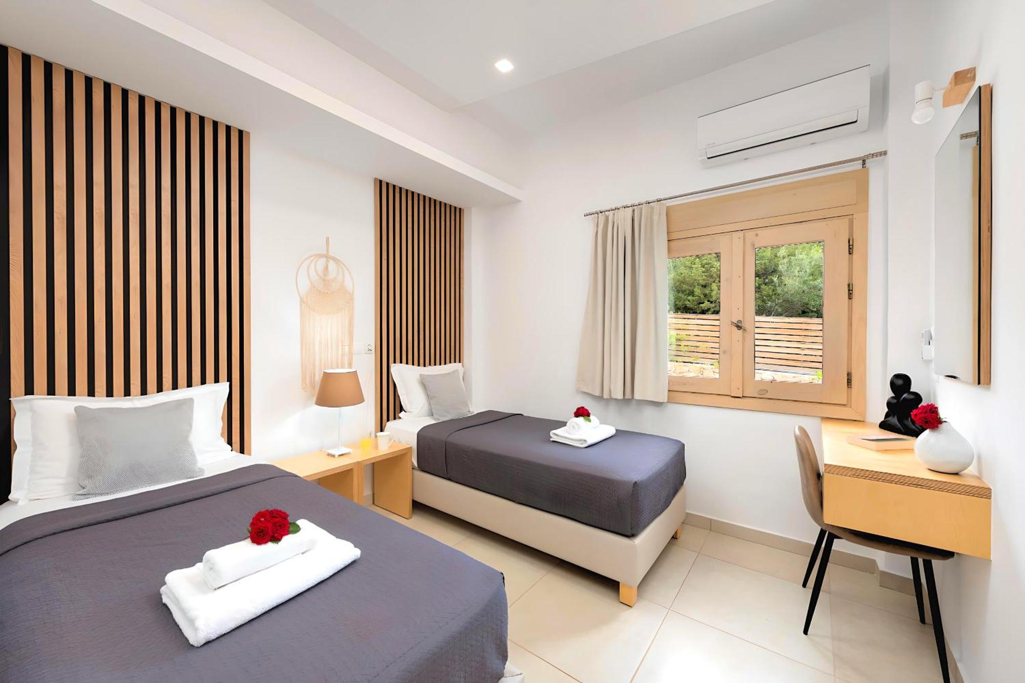 Villa Canes Heated Pool Vathí