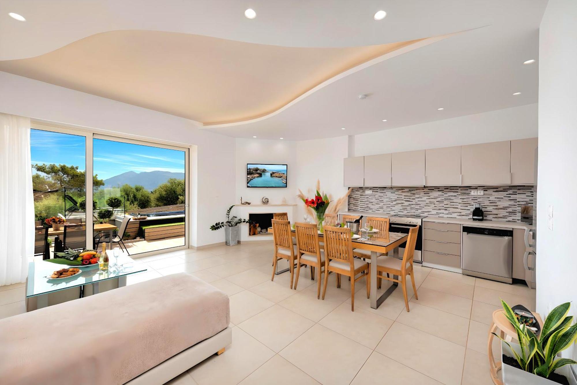 Villa Canes Heated Pool